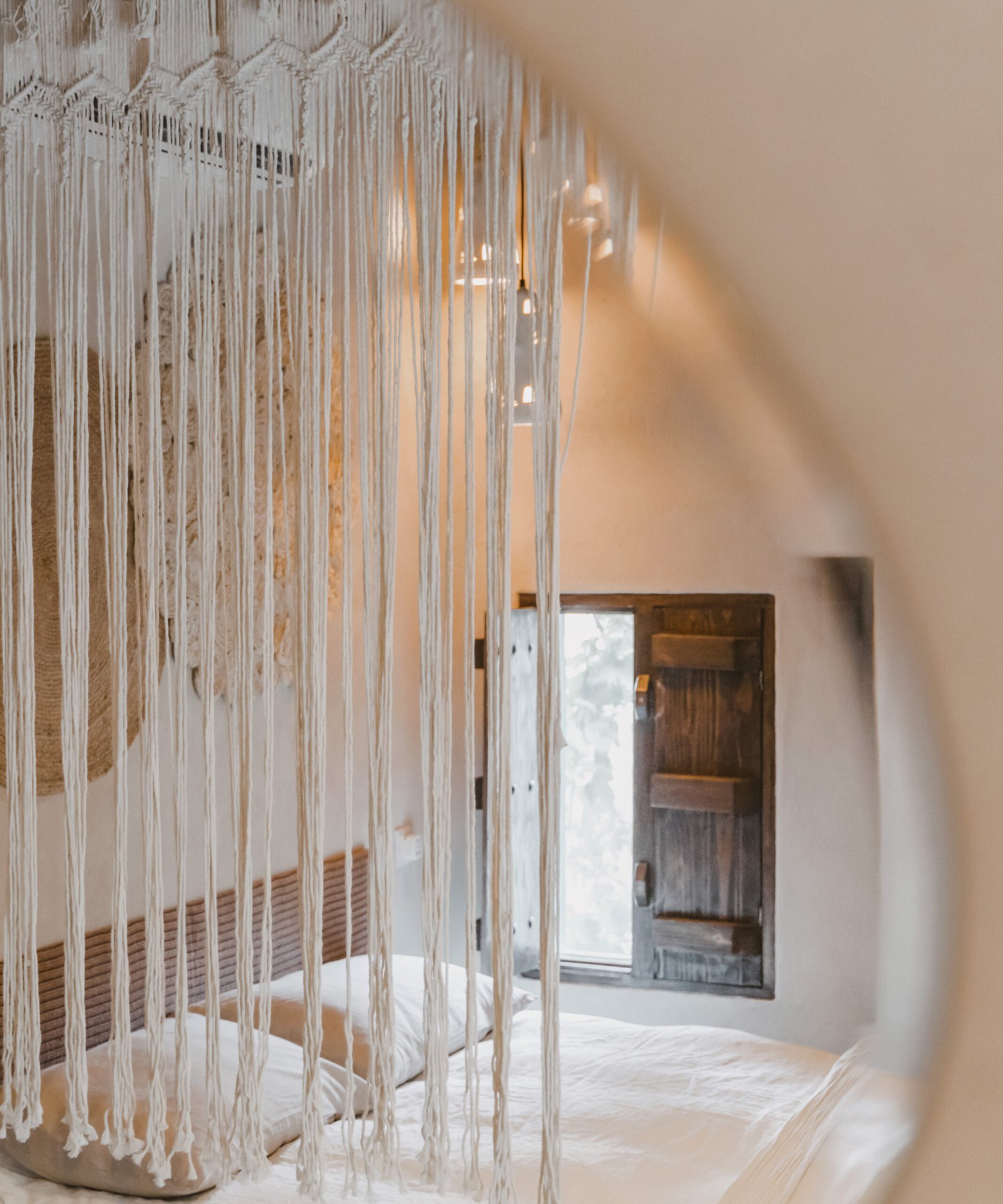 <a class="link-text" href="#room9">Room no. 9</a>